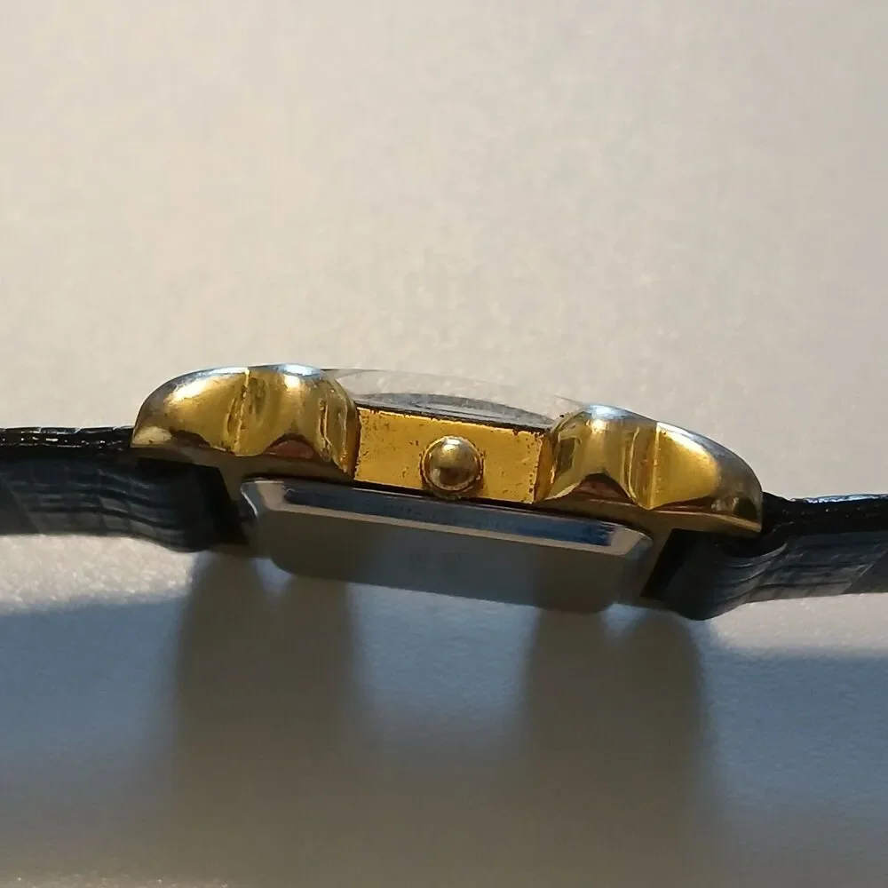 VTG 90s St. Bernard Women Quartz Watch Black Dial Gold Tone Accent 19.6mm